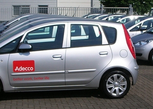 adecco fleetmarking wagenpark belettering autobelettering