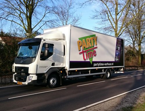 Party-Time vrachtwagen belettering